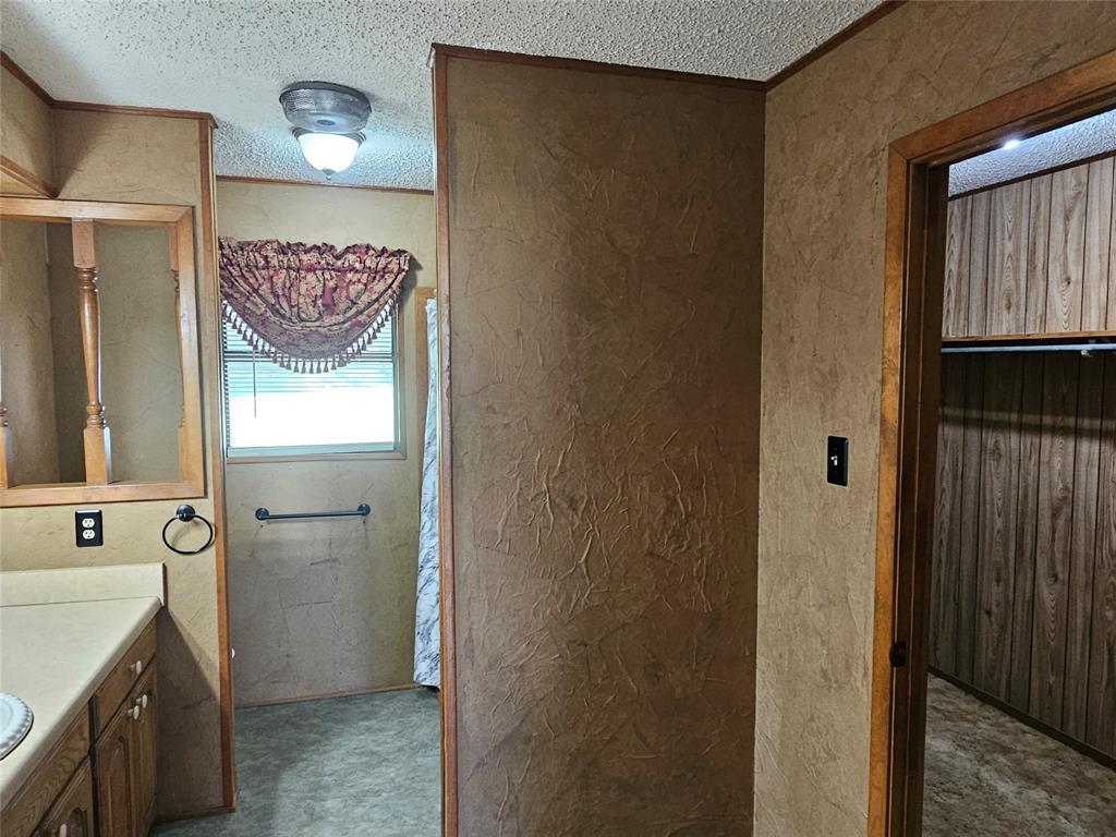 260 County Road 1885 Property Photo 10