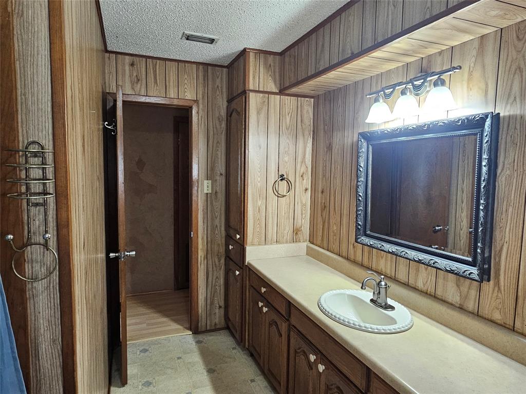 260 County Road 1885 Property Photo 15