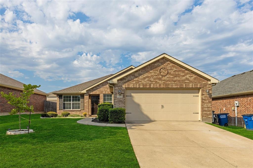 325 Crosscreek Drive Property Photo 1