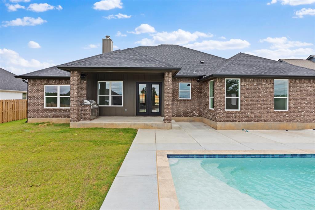 16417 Clearview Drive Property Photo 4