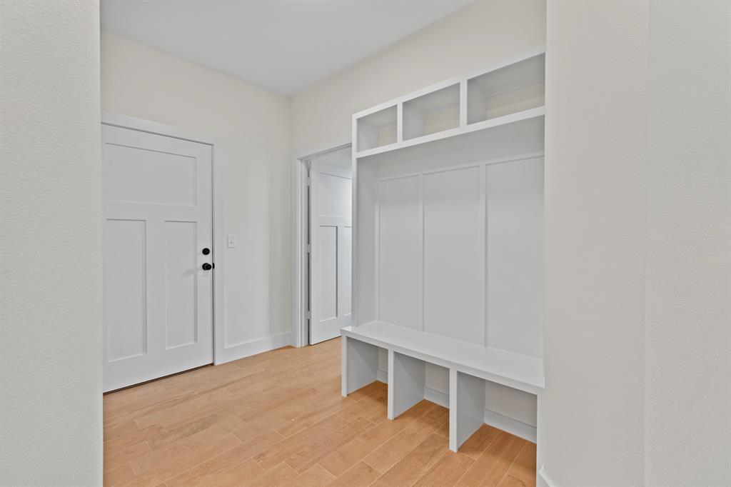 16417 Clearview Drive Property Photo 22