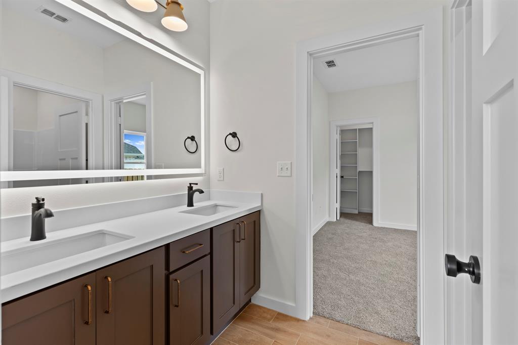 16417 Clearview Drive Property Photo 40