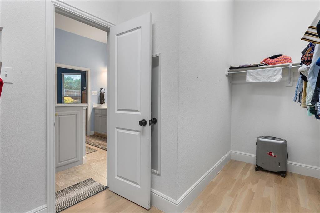 5621 Fringetree Drive Property Photo 14