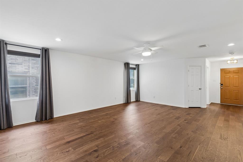 13166 Michelle Drive Property Photo 6