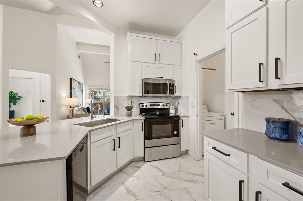 2140 Falcon Ridge Drive Property Photo 7