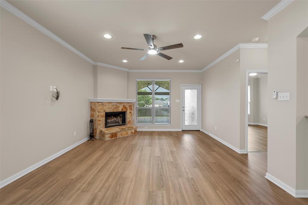 10860 Burnham Drive Property Photo 11