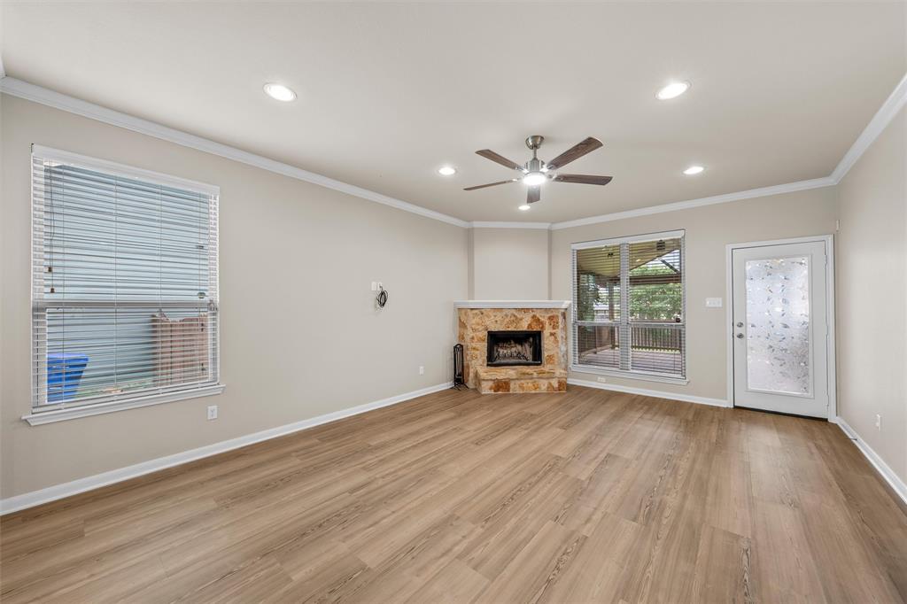 10860 Burnham Drive Property Photo 12