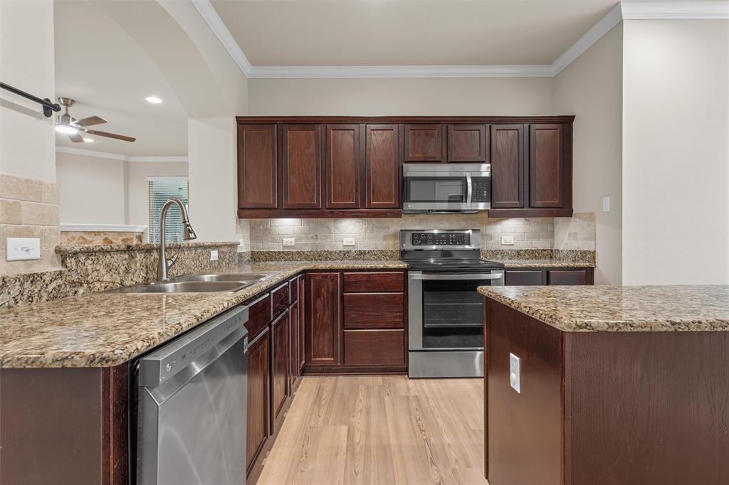 10860 Burnham Drive Property Photo 15