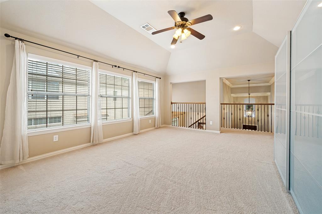 2848 Forest Manor Drive Property Photo 15