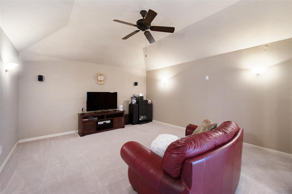 2848 Forest Manor Drive Property Photo 17