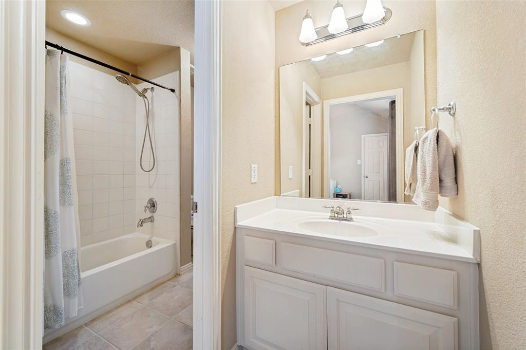 2848 Forest Manor Drive Property Photo 21