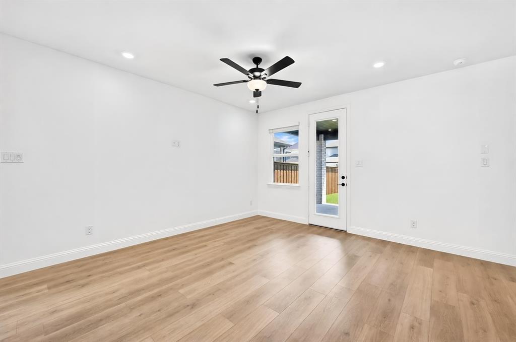 1113 Beebalm Mews Property Photo 13
