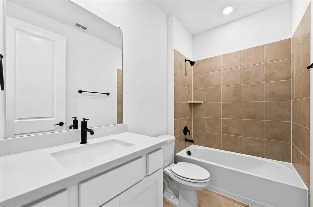 1113 Beebalm Mews Property Photo 18