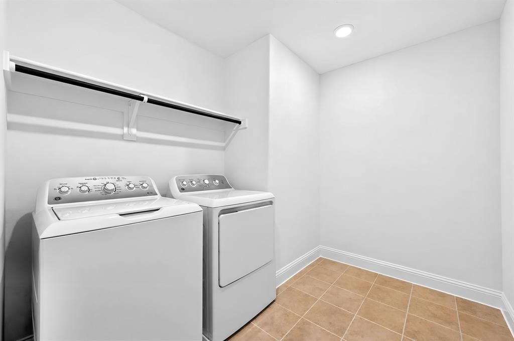 1113 Beebalm Mews Property Photo 23