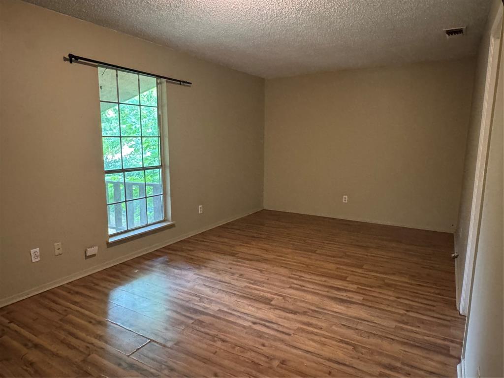 212 N Mimosa Property Photo 15
