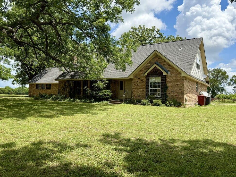 18048 Us-69 Property Photo 2