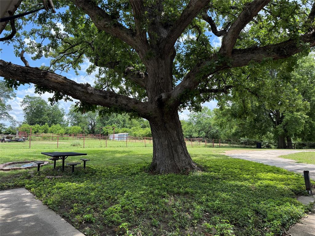 18048 Us-69 Property Photo 5