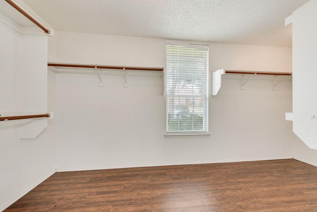 2831 Wild Oak Lane Property Photo 18