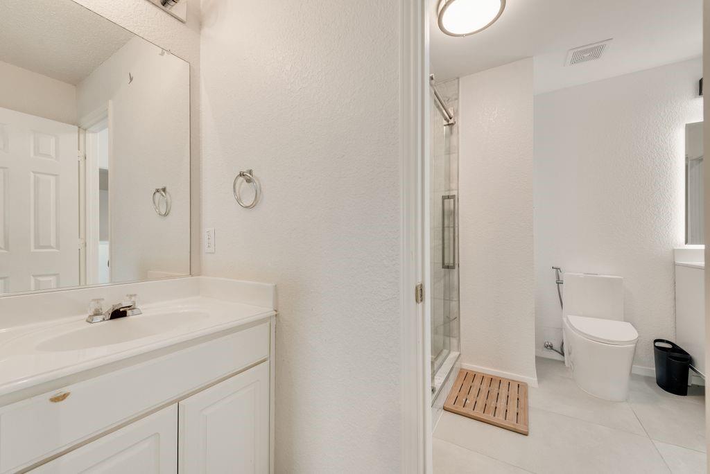 2831 Wild Oak Lane Property Photo 22