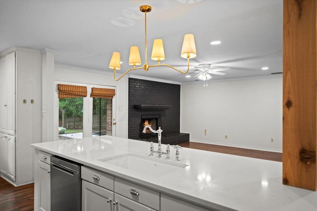 15060 Willowwood Drive Property Photo 9
