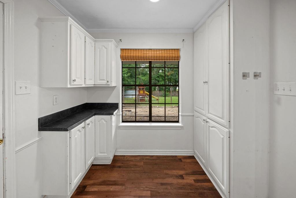 15060 Willowwood Drive Property Photo 10