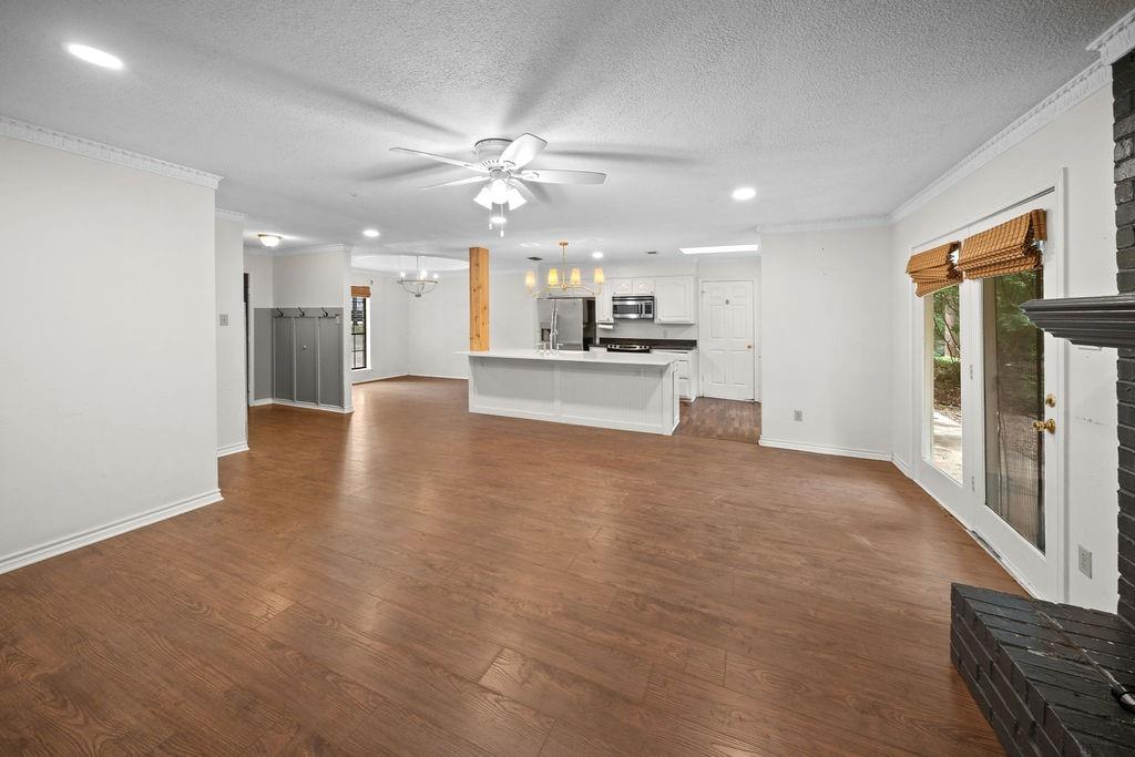 15060 Willowwood Drive Property Photo 13