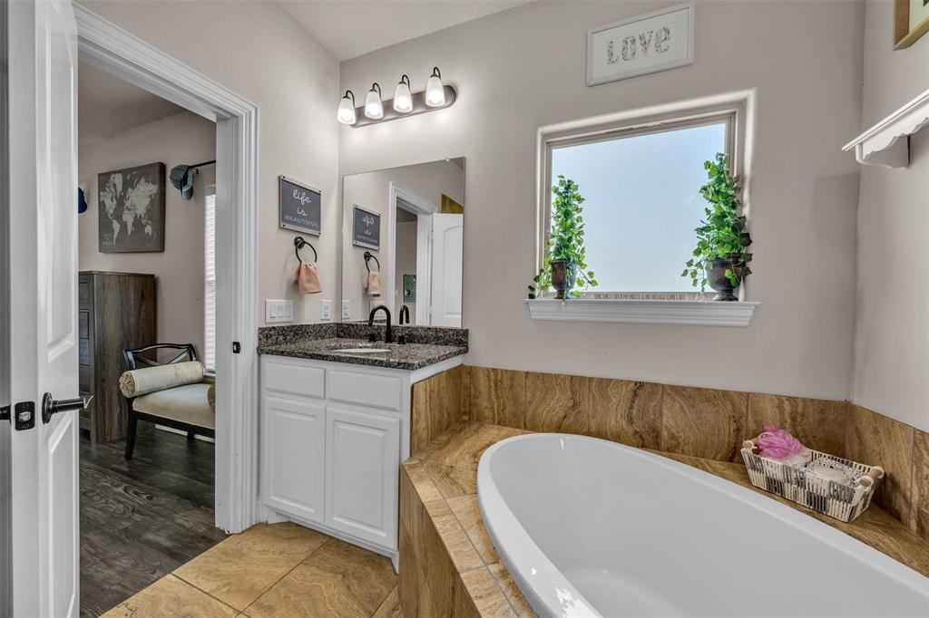 15077 Saddle Ridge Circle Property Photo 27