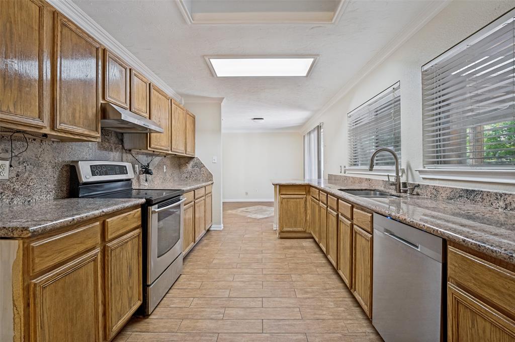 628 King Street Property Photo 5
