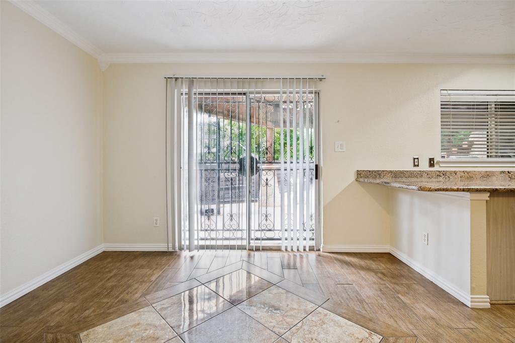 628 King Street Property Photo 6