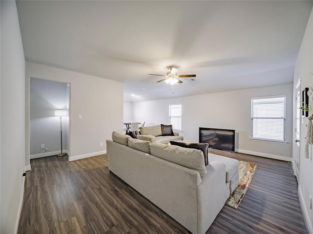 1418 Brindle Drive Property Photo 6