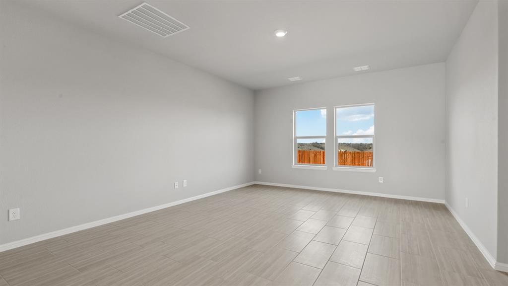 8401 Bluebonnet Bend Road Property Photo 13