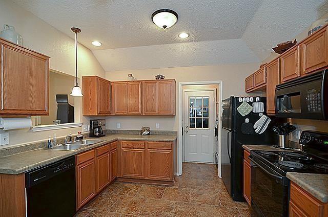 3112 Fairfield Drive Property Photo 7