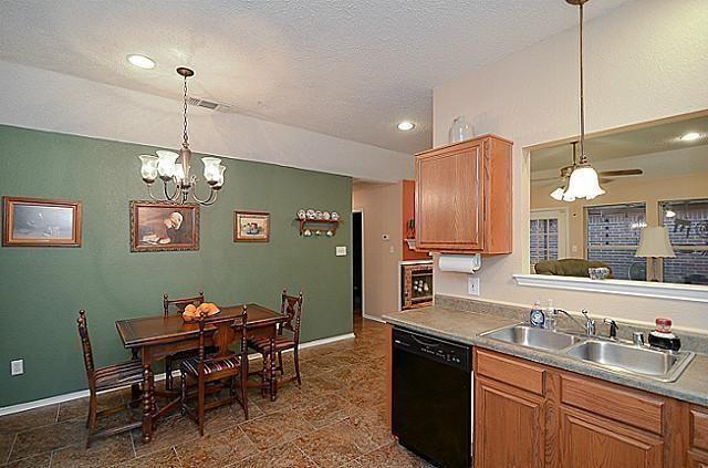 3112 Fairfield Drive Property Photo 9