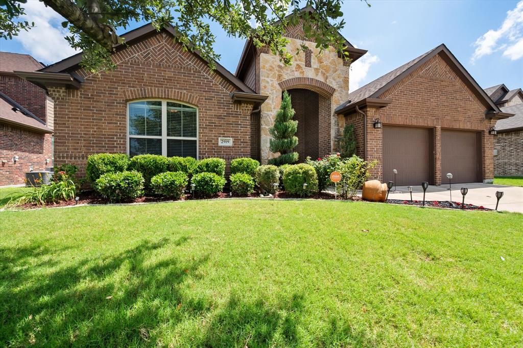 2919 Ladoga Drive Property Photo 1