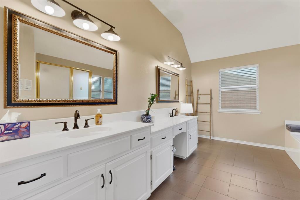 712 Water Oak Drive Property Photo 22