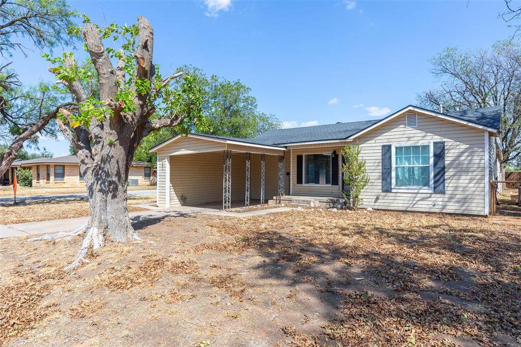 901 Ash Property Photo 1