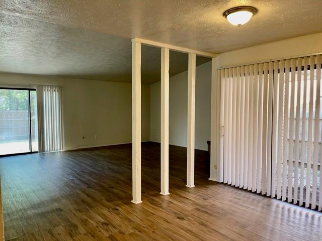 4020 Blue Flag Lane Property Photo 2