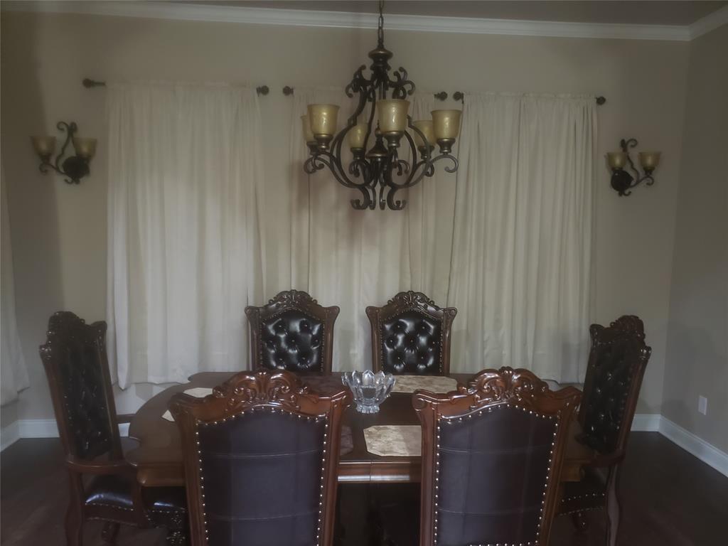 6727 N Hills Drive Property Photo 7