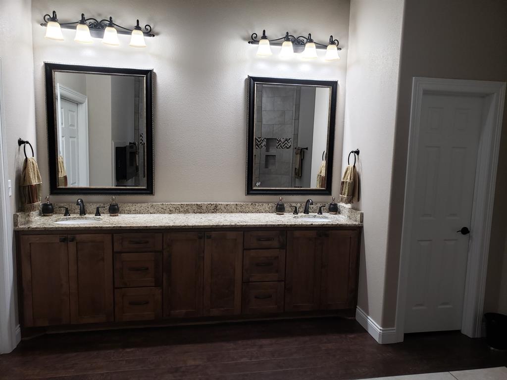 6727 N Hills Drive Property Photo 17