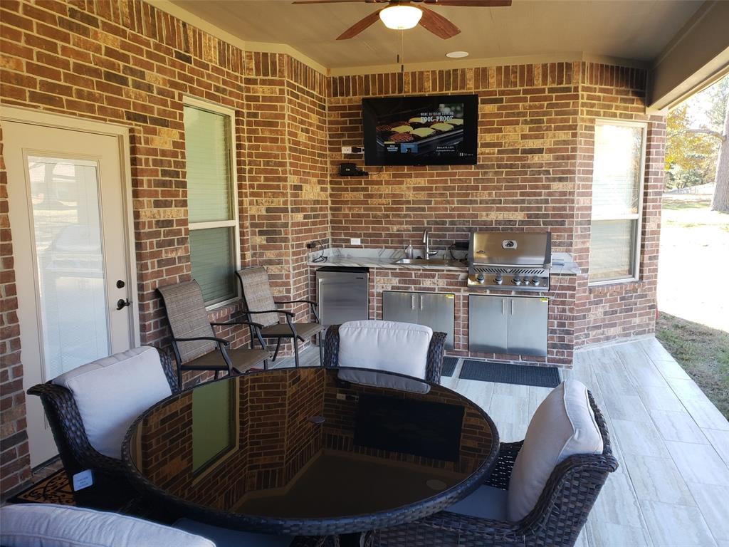 6727 N Hills Drive Property Photo 25