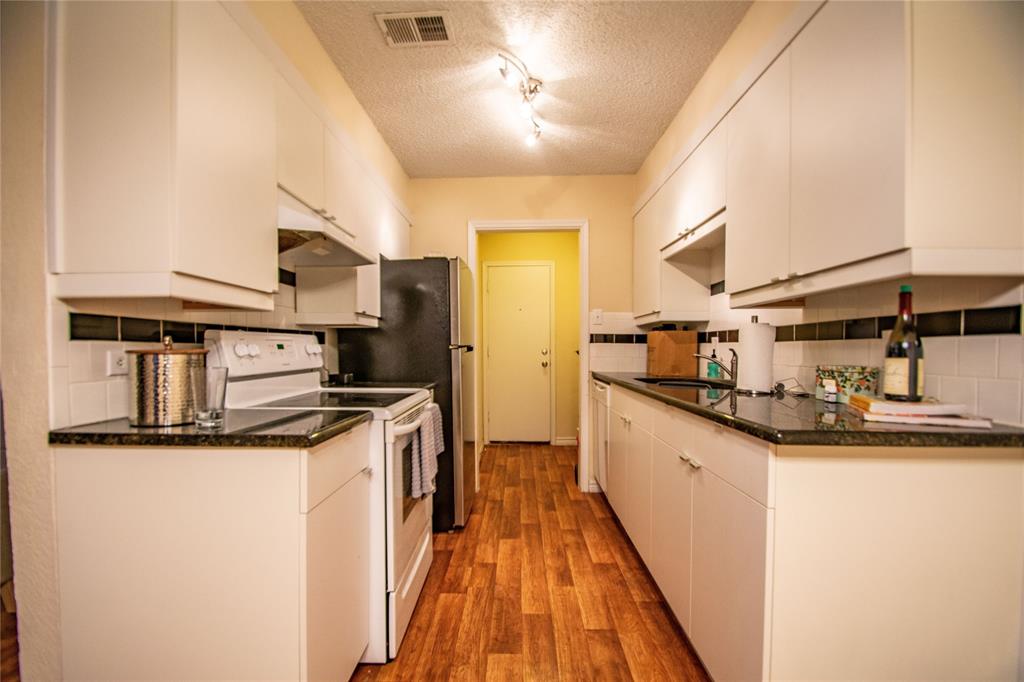 1817 Lipscomb Street Property Photo 4