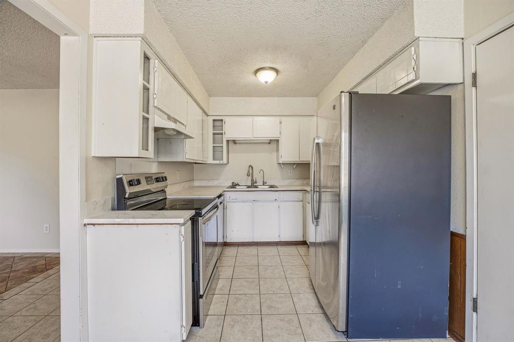 702 S Jackson Street Property Photo 8