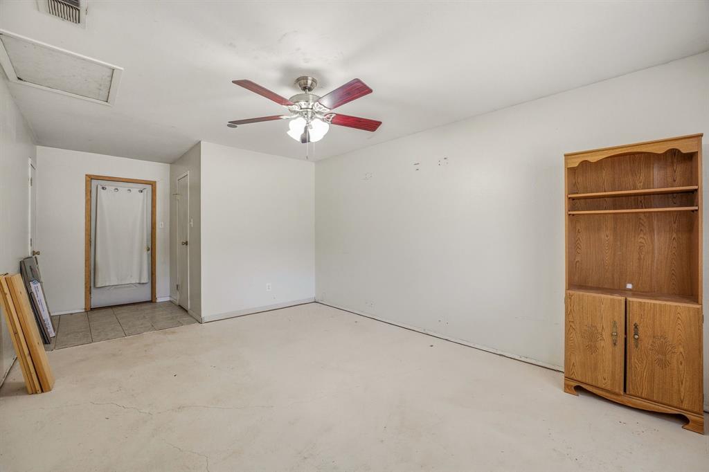 702 S Jackson Street Property Photo 17