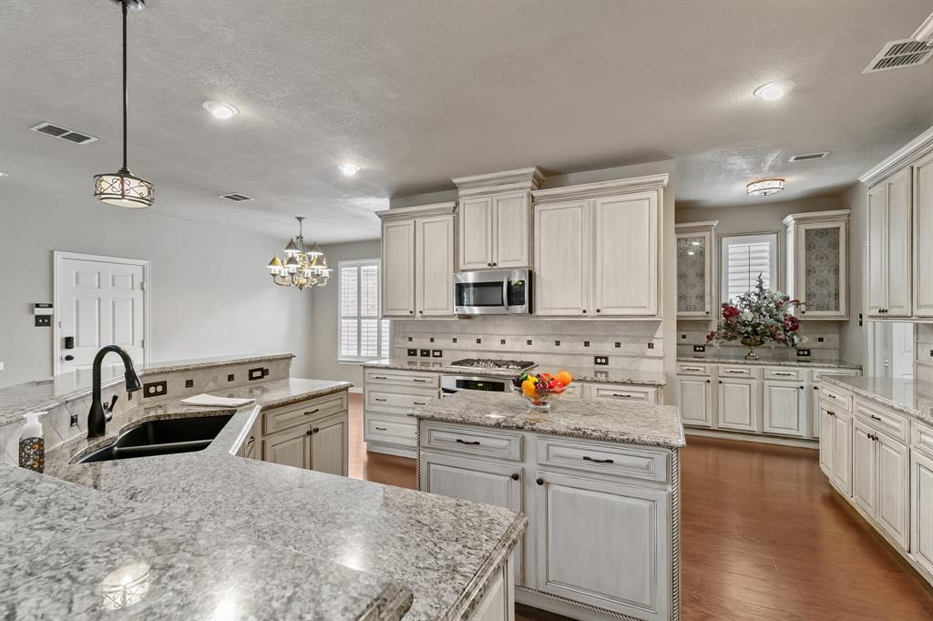 7534 Chinaberry Lane Property Photo 12
