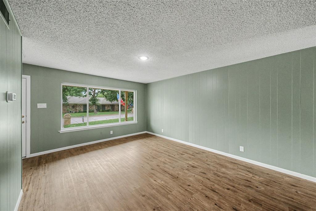 805 Stratford Drive Property Photo 7