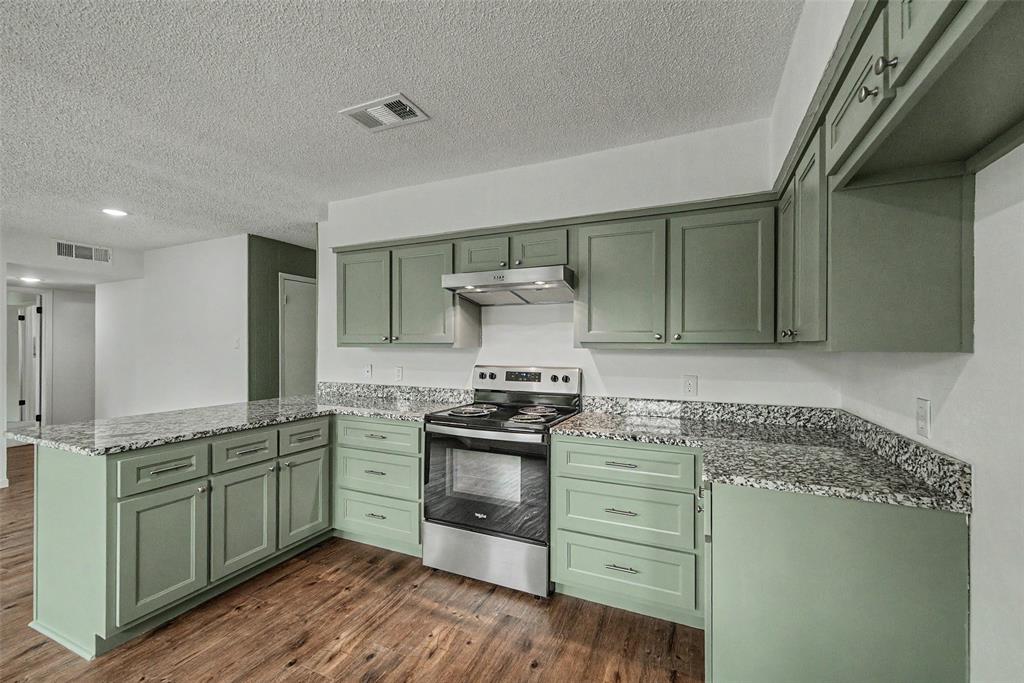 805 Stratford Drive Property Photo 10