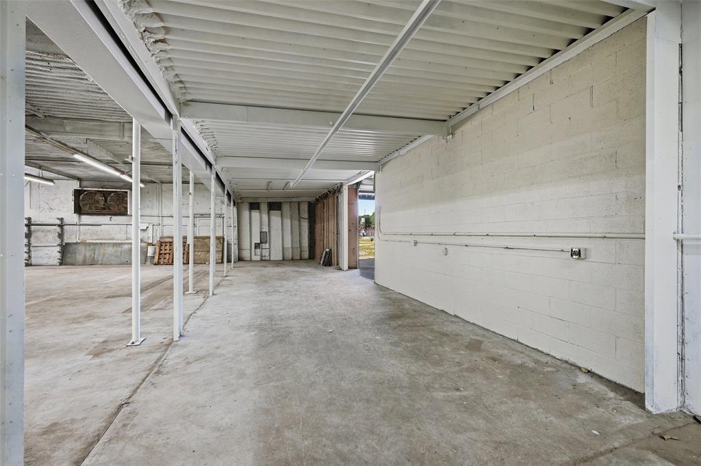 613 S Armstrong Avenue Property Photo 10