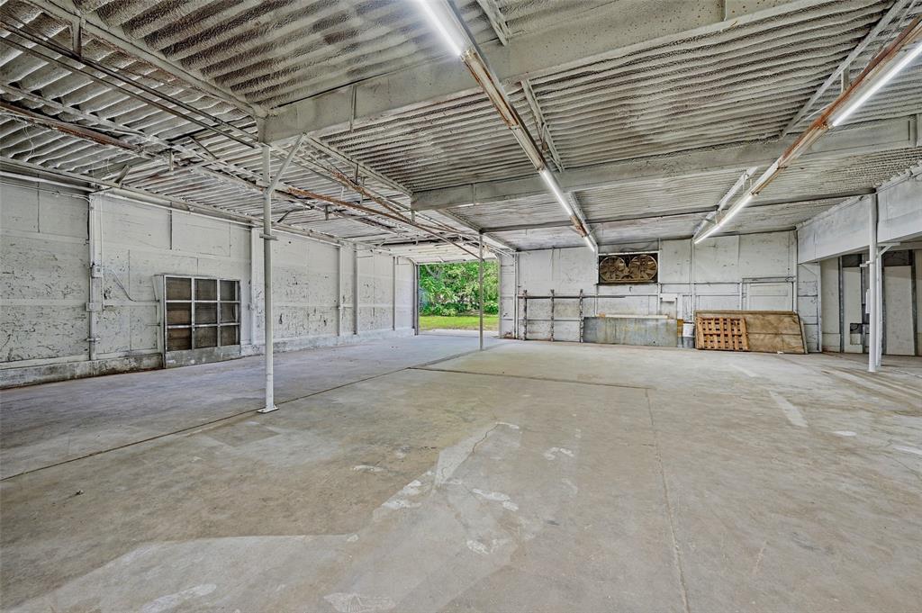613 S Armstrong Avenue Property Photo 12