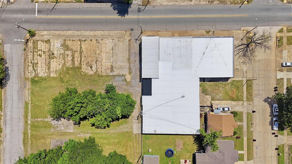613 S Armstrong Avenue Property Photo 16