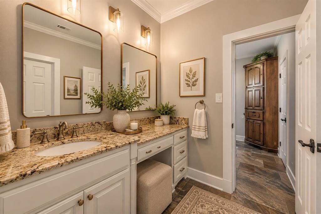 113 Club House Drive Property Photo 18